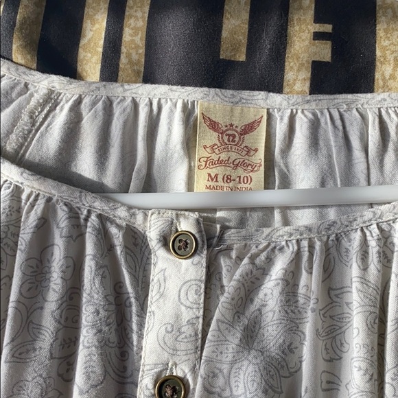 Shirt - Picture 2 of 4